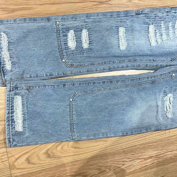 Jeans - Picture 2 of 5